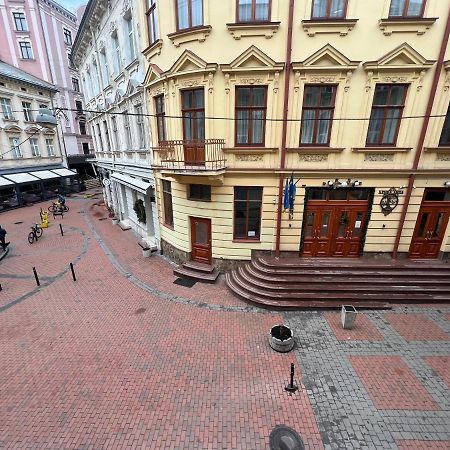 Апартаменти В Самому Центрі Львова В Проїзді Крива Липа Esterno foto